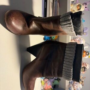 Jessica Simpson Dark Brown Heeled Boots with Knit Gray Cuff